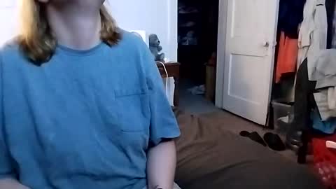 shylee538825 online show from October 12, 12:42 am