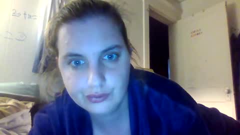Snapshot of shylee538825 chatting on October 21, 8:42 pm shylee538825 online show from October 21, 8:42 pm