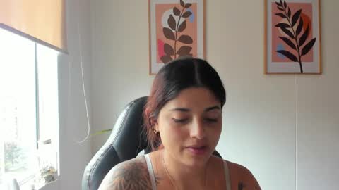 shylittlebunny online show from May 5, 3:31 pm