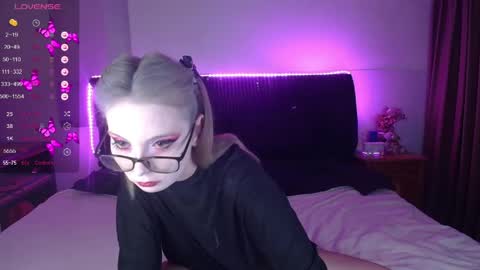 shysweetrish online show from April 21, 2:15 am