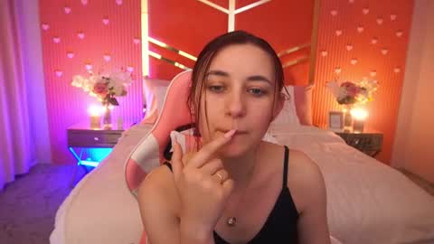 Snapshot of shyy_jany chatting on June 26, 2:10 pm shyy_jany online show from June 26, 2:10 pm