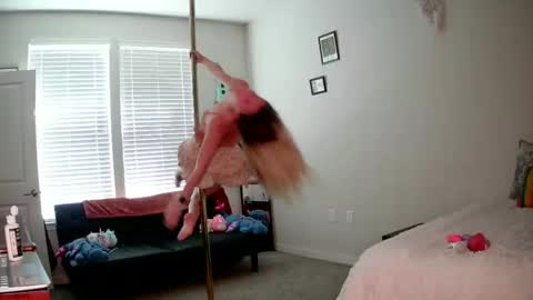 shypetitebaby online show from March 27, 3:45 pm