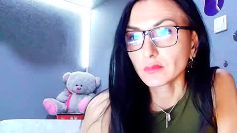 Siaconna online show from February 19, 7:04 am