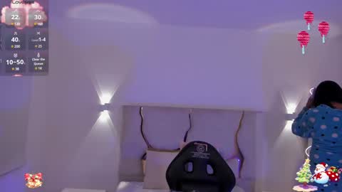 siam online show from December 12, 10:24 am