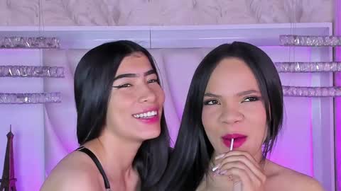 Siara and Zoe tattoo online show from April 28, 11:21 pm
