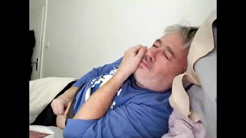 Snapshot of sibemolx chatting on November 16, 12:16 am sibemolx online show from November 16, 12:16 am