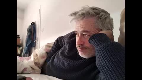 Snapshot of sibemolx chatting on November 23, 1:33 pm sibemolx online show from November 23, 1:33 pm