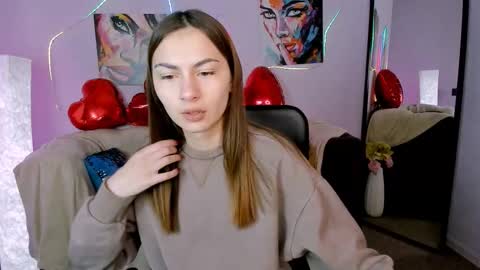 Snapshot of sicilia_shine chatting on February 9, 6:50 am silicia online show from February 9, 6:50 am