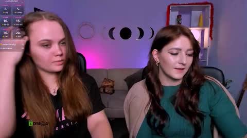 Snapshot of sicilia_shine chatting on March 11, 8:59 pm silicia online show from March 11, 8:59 pm