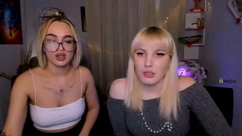 Snapshot of sicilia_shine chatting on March 13, 8:15 pm silicia online show from March 13, 8:15 pm