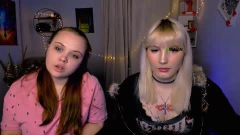 Snapshot of sicilia_shine chatting on March 15, 8:15 pm silicia online show from March 15, 8:15 pm