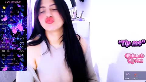 Snapshot of siddhy592 chatting on January 14, 5:23 pm sidhy online show from January 14, 5:23 pm