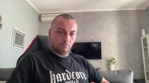 sidvicious23cm online show from October 29, 10:28 am