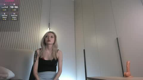 SIENA online show from April 1, 3:18 am