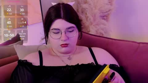 Siena online show from March 10, 2:22 pm