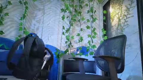 SinnaDark online show from June 25, 11:37 am
