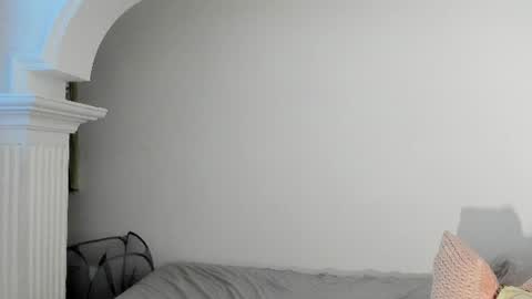 Snapshot of sienna_glow chatting on June 16, 12:52 pm sienna_glow online show from June 16, 12:52 pm