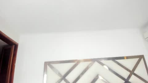 Snapshot of sienna_glow chatting on July 29, 12:47 pm sienna_glow online show from July 29, 12:47 pm