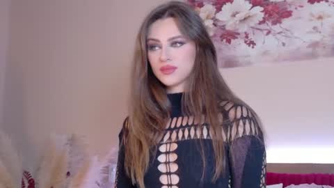 Snapshot of sienna_voss chatting on June 18, 10:25 pm sienna_voss online show from June 18, 10:25 pm