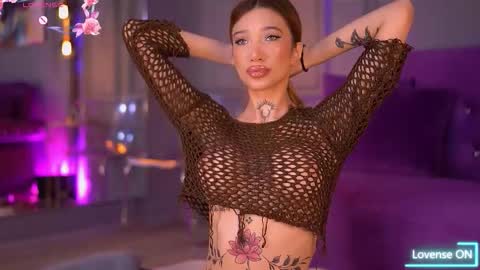 Snapshot of siennajayden chatting on October 25, 5:51 pm Sienna online show from October 25, 5:51 pm