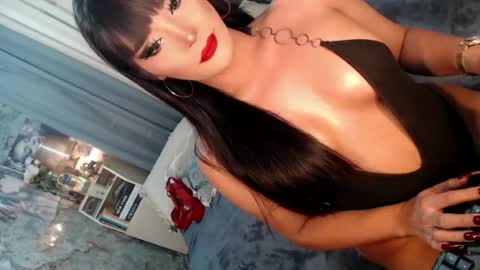 Snapshot of sierrafina_mcbride chatting on May 18, 3:07 pm Sierrafina online show from May 18, 3:07 pm