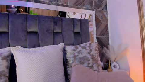 Snapshot of sierrataylor1 chatting on November 19, 11:38 pm online show from November 19, 11:38 pm