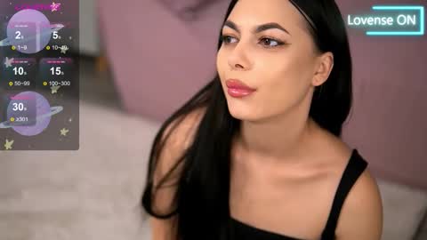 Snapshot of sierravyx chatting on October 26, 12:00 pm Maria online show from October 26, 12:00 pm