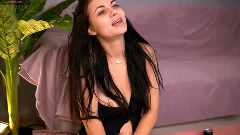 Snapshot of sierravyx chatting on November 22, 12:26 pm Maria online show from November 22, 12:26 pm