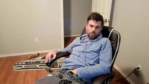 Snapshot of sigmaslayer chatting on October 30, 2:18 pm sigmaslayer online show from October 30, 2:18 pm