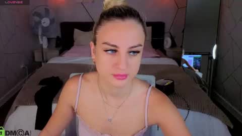 Snapshot of silen_tori chatting on July 22, 5:16 pm Silen online show from July 22, 5:16 pm