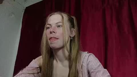 JULIANA online show from March 10, 8:36 pm