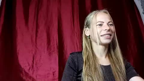 JULIANA online show from July 21, 8:33 pm
