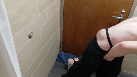 silentstroking online show from February 24, 1:14 am