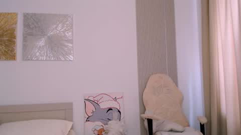 silk_ann online show from March 15, 5:35 am