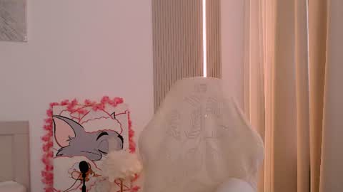 silk_ann online show from June 14, 7:54 am