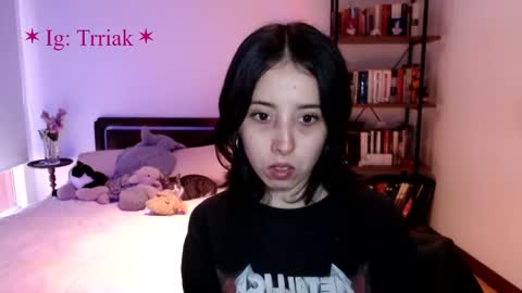 silkbite online show from March 5, 9:44 pm