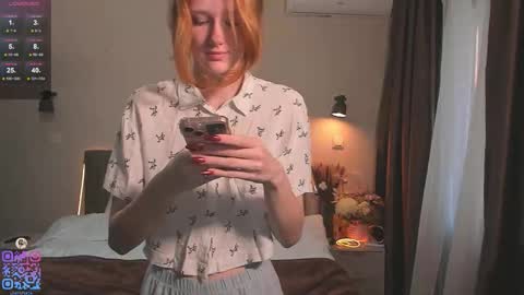 Snapshot of silkencrave chatting on September 15, 3:34 pm Call me Mia online show from September 15, 3:34 pm