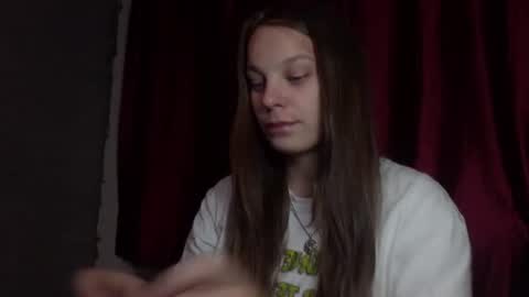 Snapshot of silkqueen_88 chatting on July 21, 7:16 pm Angelica online show from July 21, 7:16 pm