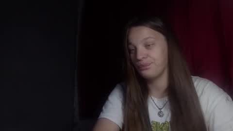 Snapshot of silkqueen_88 chatting on July 22, 8:28 am Angelica online show from July 22, 8:28 am
