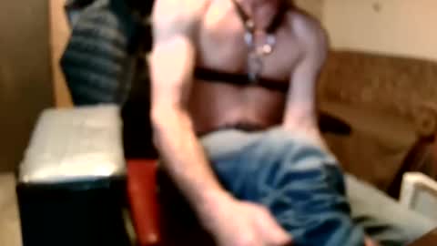 Snapshot of silkynylon77 chatting on January 16, 8:22 am tom online show from January 16, 8:22 am