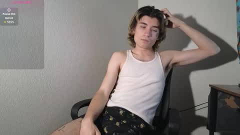 Snapshot of silly_cybin chatting on November 26, 12:06 pm cybin online show from November 26, 12:06 pm