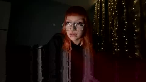 Mia online show from March 14, 11:10 pm