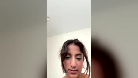 sillyme789888 online show from May 28, 4:15 pm