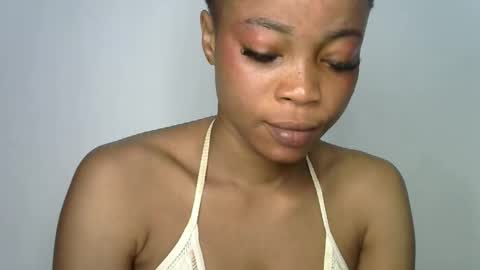 Snapshot of silm_baddie14 chatting on May 3, 12:22 pm slim daddie14 online show from May 3, 12:22 pm