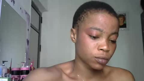 Snapshot of silm_baddie14 chatting on May 11, 9:04 am slim daddie14 online show from May 11, 9:04 am