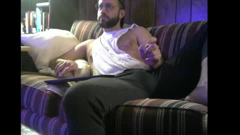 Snapshot of silu1027 chatting on February 24, 5:33 pm silu1027 online show from February 24, 5:33 pm