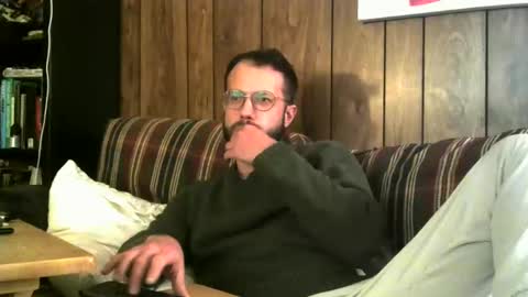 Snapshot of silu1027 chatting on February 25, 5:39 am silu1027 online show from February 25, 5:39 am