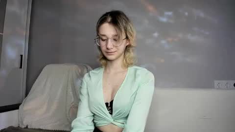 Snapshot of silva_tailll chatting on March 7, 5:21 pm silva online show from March 7, 5:21 pm