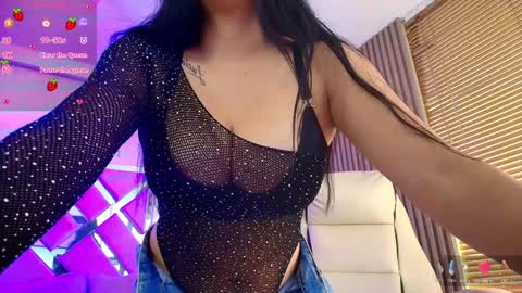 SIlvana  online show from December 17, 4:53 pm