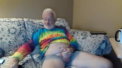 Snapshot of silverdaddy_1955 chatting on May 4, 9:27 am Daddy Bear online show from May 4, 9:27 am